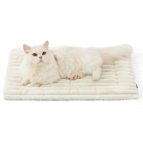 Self-warming pet mat, corduroy fleece, cat resting